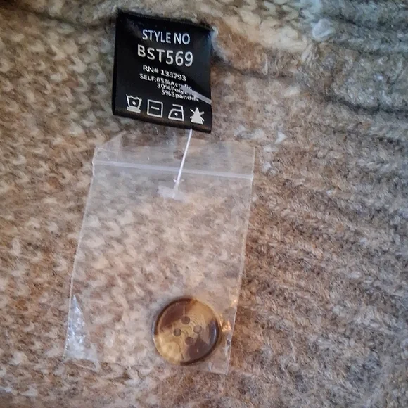 POL Brown and Cream Hooded Sweater - Picture 7 of 7